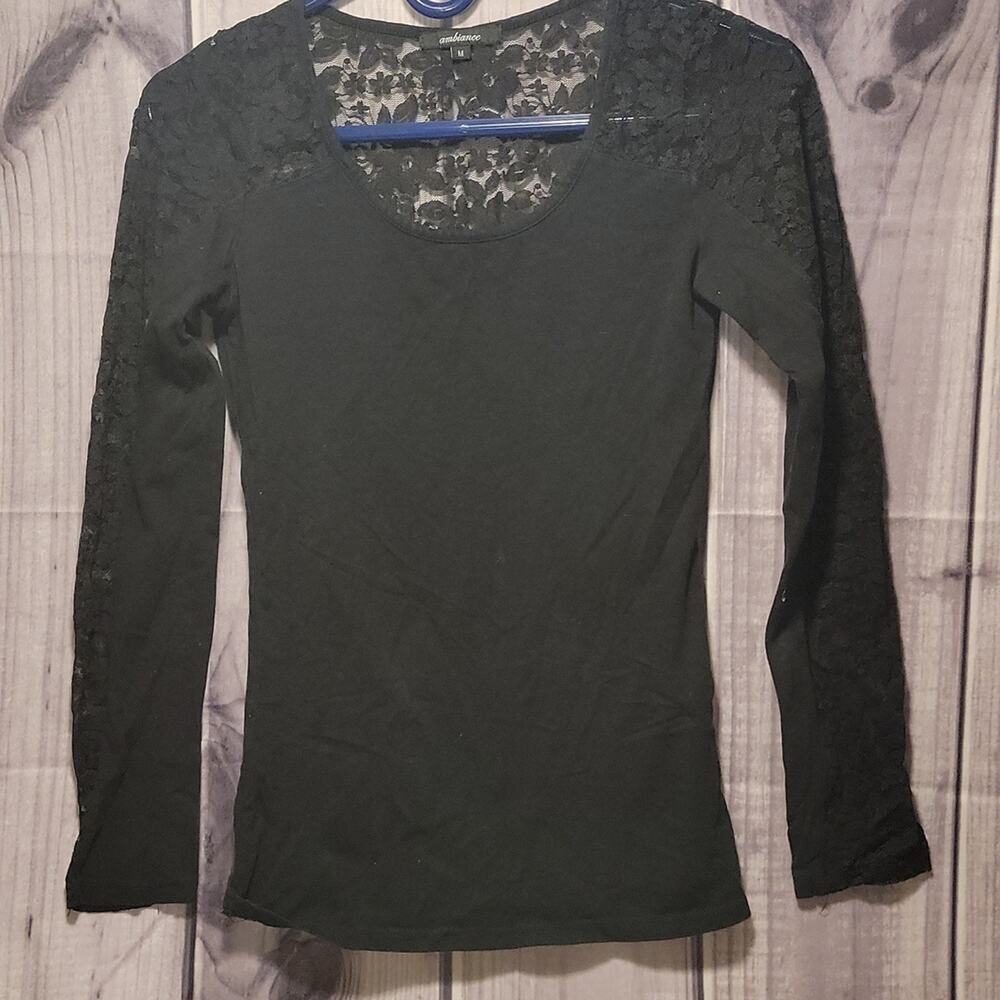 Ambiance lace trim t-shirt medium